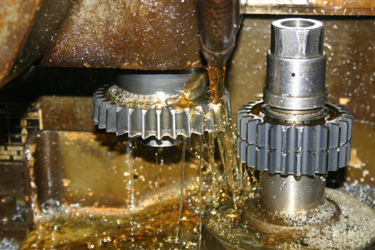 Preventive Maintenance Strategies for Enhancing Gearbox Life