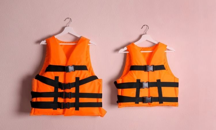 Personal Flotation Devices Market: Ensuring Safety & Innovation
