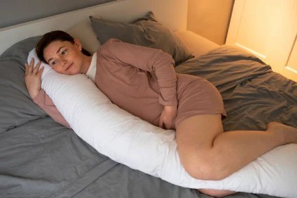 BENEFITS OF SLEEPING WITH A PILLOW BETWEEN LEGS DURING PREGNANCY