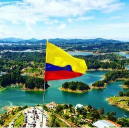 Discover the Magic of Guatapé and Medellín: The Perfect Colombian Retreat!